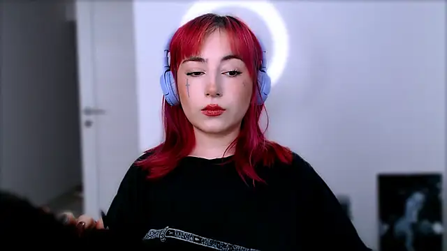 MistressEdith online show from April 16, 5:52 am