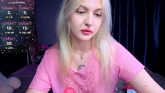 BlondieSummer online show from July 13, 6:19 pm