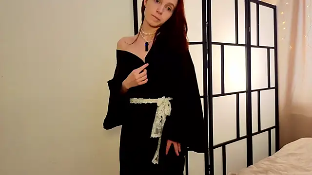 JoselynNeave online show from May 3, 8:18 am