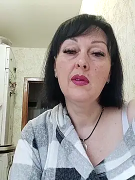 HelgaDennis online show from June 1, 5:09 am
