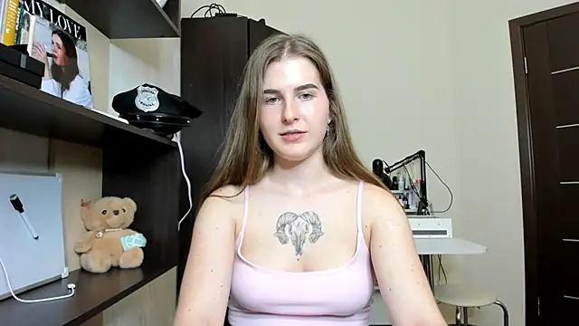 OhMyAlice online show from June 6, 7:09 pm