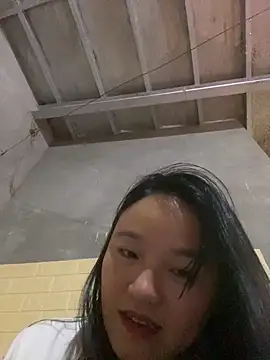 Annaxyz online show from March 27, 8:26 am