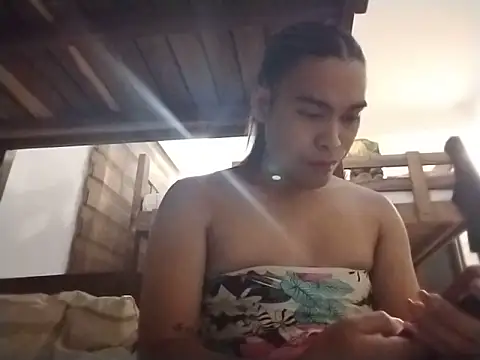 goddessriri01 online show from June 4, 5:06 pm