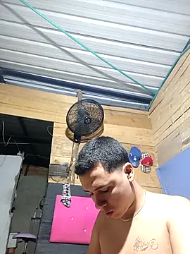 Emyli Liam online show from March 21, 9:14 am