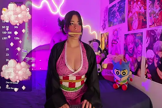 corina  pink online show from June 12, 5:15 am