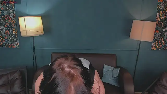 LunaVogue online show from March 22, 10:54 am