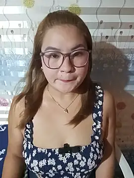 Amazingurlx online show from June 11, 8:33 am