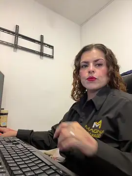 MiaHotboobs online show from April 21, 9:44 pm