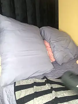 Silent Storm14 online show from April 25, 6:16 pm