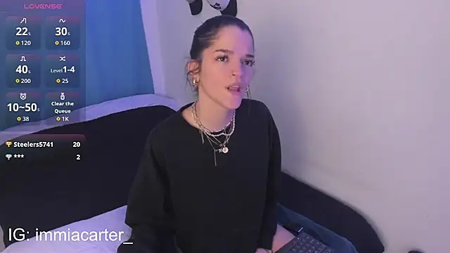 miaxcarter online show from April 1, 11:02 pm