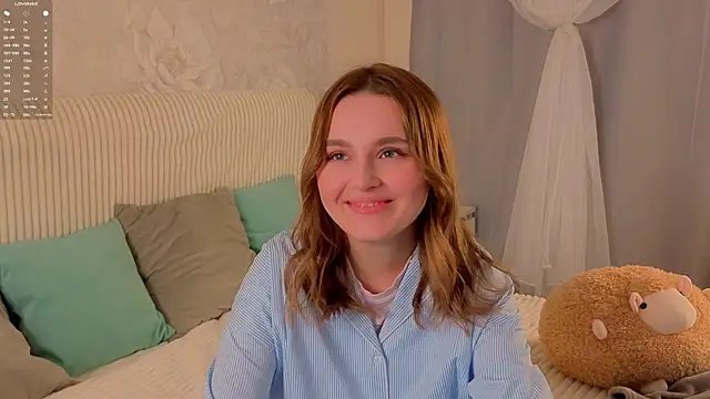 LorriMonz online show from June 19, 2:27 am