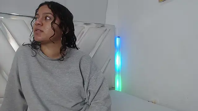 AlannaHarper online show from March 24, 12:43 pm