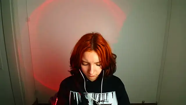 Butterfly Milly online show from May 14, 1:17 pm