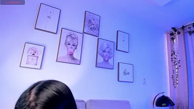 emilydolly  online show from May 31, 1:28 pm