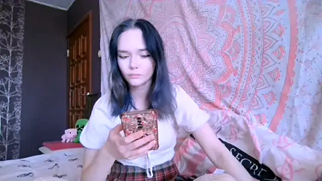 baby onface online show from April 24, 8:39 am