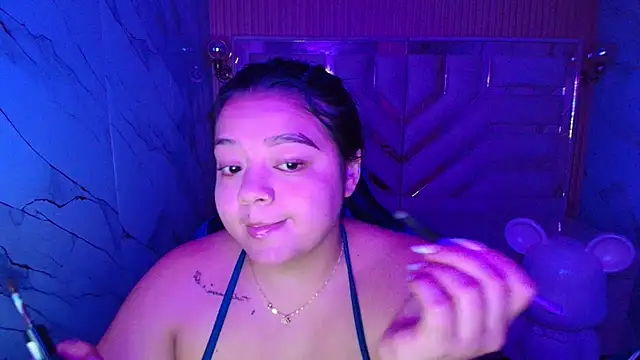 luna  r  online show from May 3, 3:32 am
