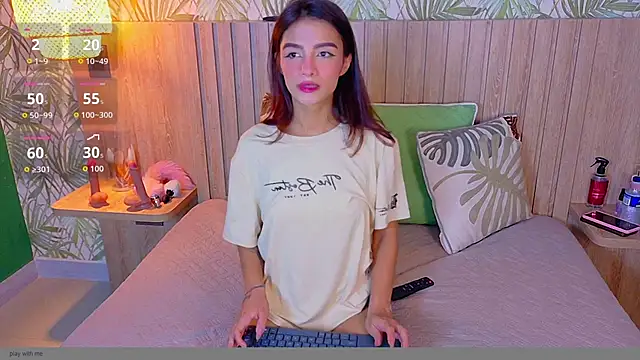Charlott  18 online show from June 12, 1:52 pm