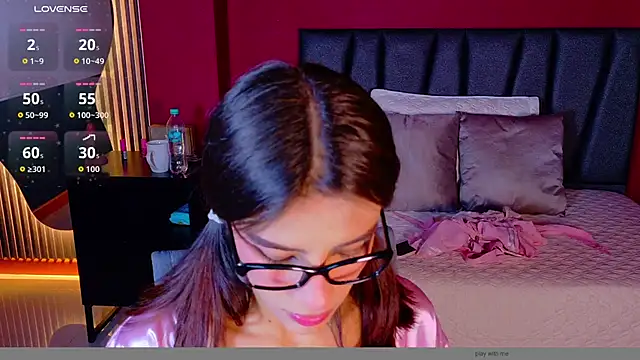 Charlott  18 online show from June 20, 3:37 pm