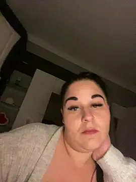 Szandra26 online show from March 28, 8:30 pm