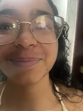 lumin9002 online show from March 28, 6:40 pm