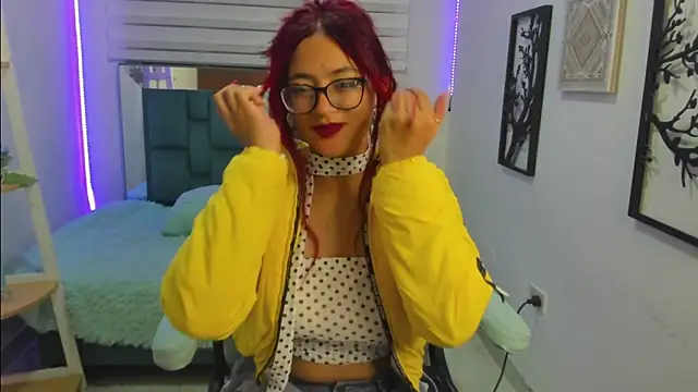 Sara Red X online show from June 7, 4:08 am