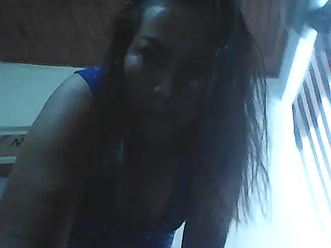 roxanne xxx online show from April 10, 2:01 pm