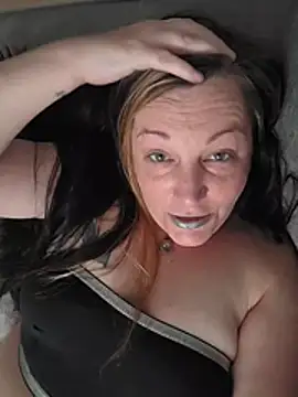 Queenemerald online show from July 6, 2:39 am