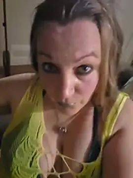 Queenemerald online show from July 4, 4:41 am