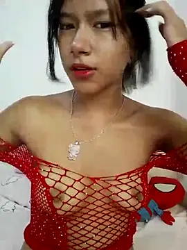 Yi Uzi online show from May 12, 4:35 pm