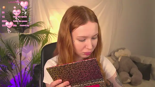 zoeforrd online show from May 4, 5:22 am