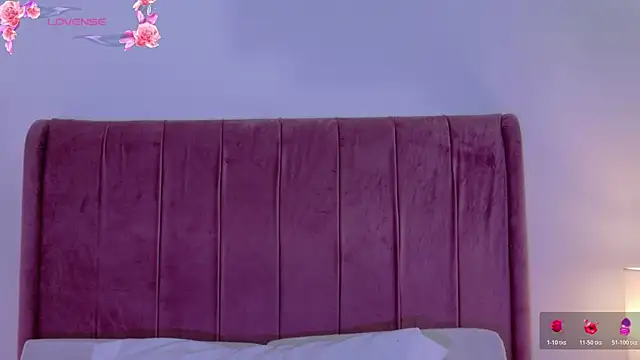 MoollyLove online show from June 25, 11:45 am
