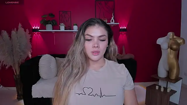 Sofia Velvetx online show from June 16, 1:23 pm