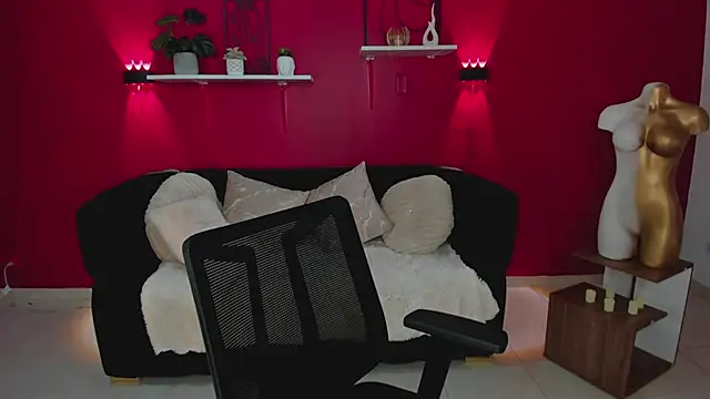 Sofia Velvetx online show from June 11, 2:25 pm