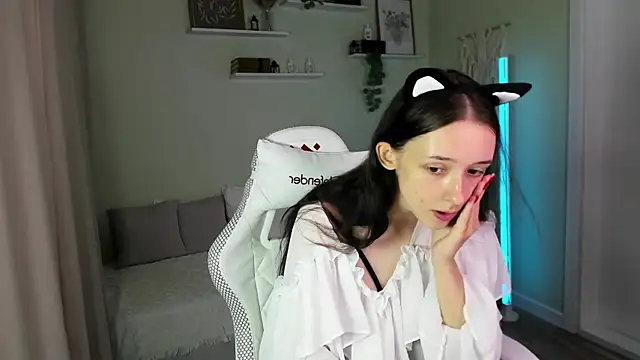 AnnaOddy online show from June 30, 3:39 am