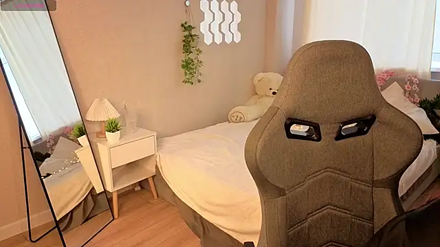 Jane Goddesss online show from June 27, 6:36 am