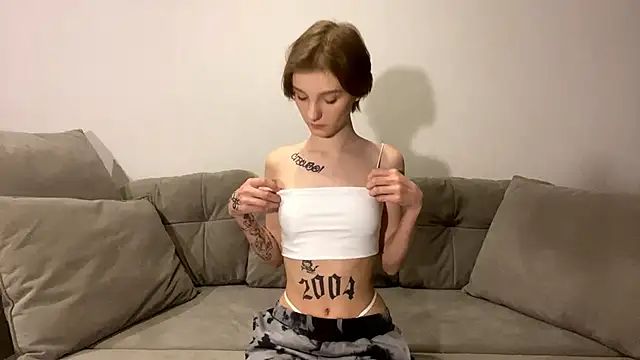 SleepySonya1 online show from April 28, 4:44 pm