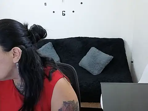 Karla greenn online show from July 18, 11:51 pm
