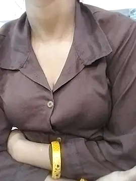 Radhika-sexy2 online show from April 22, 2:19 am