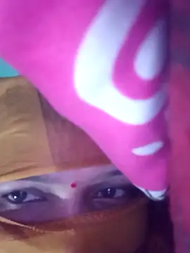 riyaa sexyy online show from April 23, 12:29 pm