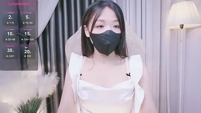 Lu Ly22 online show from July 28, 2:13 pm