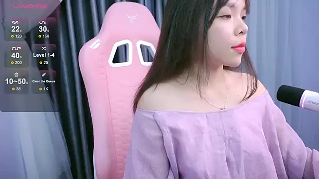 Lu Ly22 online show from April 28, 2:10 pm