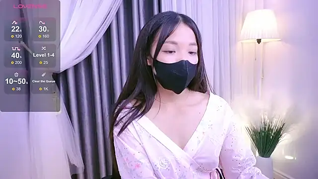 Lu Ly22 online show from June 20, 1:58 pm
