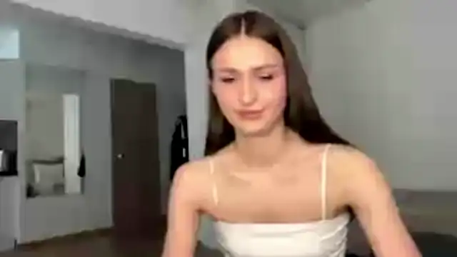 HallieHollo online show from June 16, 11:55 am
