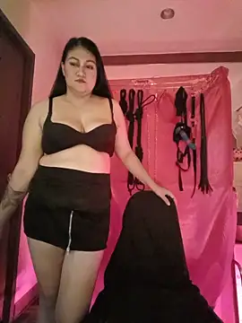 dominalisa online show from June 17, 11:55 am