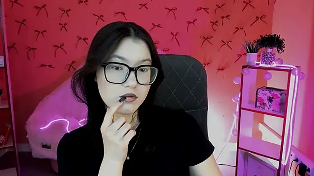 JennyGibson online show from April 26, 5:05 am