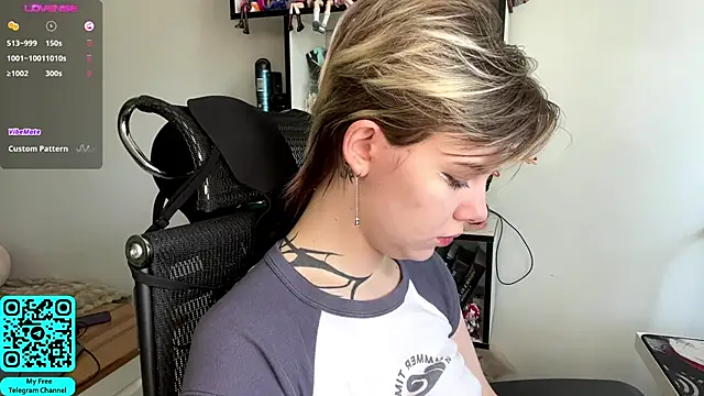 MadalynNosel online show from May 5, 7:11 am