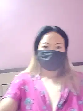 Bristy BigBoobs online show from April 21, 2:04 am