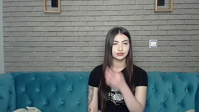 RebeccaMosc online show from April 6, 5:08 am