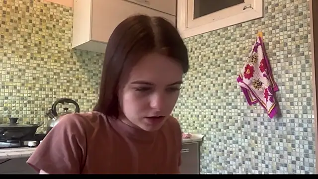 KikiAmino online show from April 21, 3:02 am