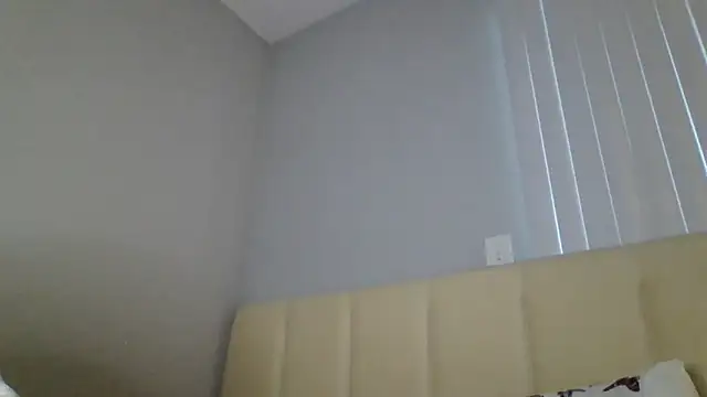 madzbailey online show from June 17, 4:41 pm